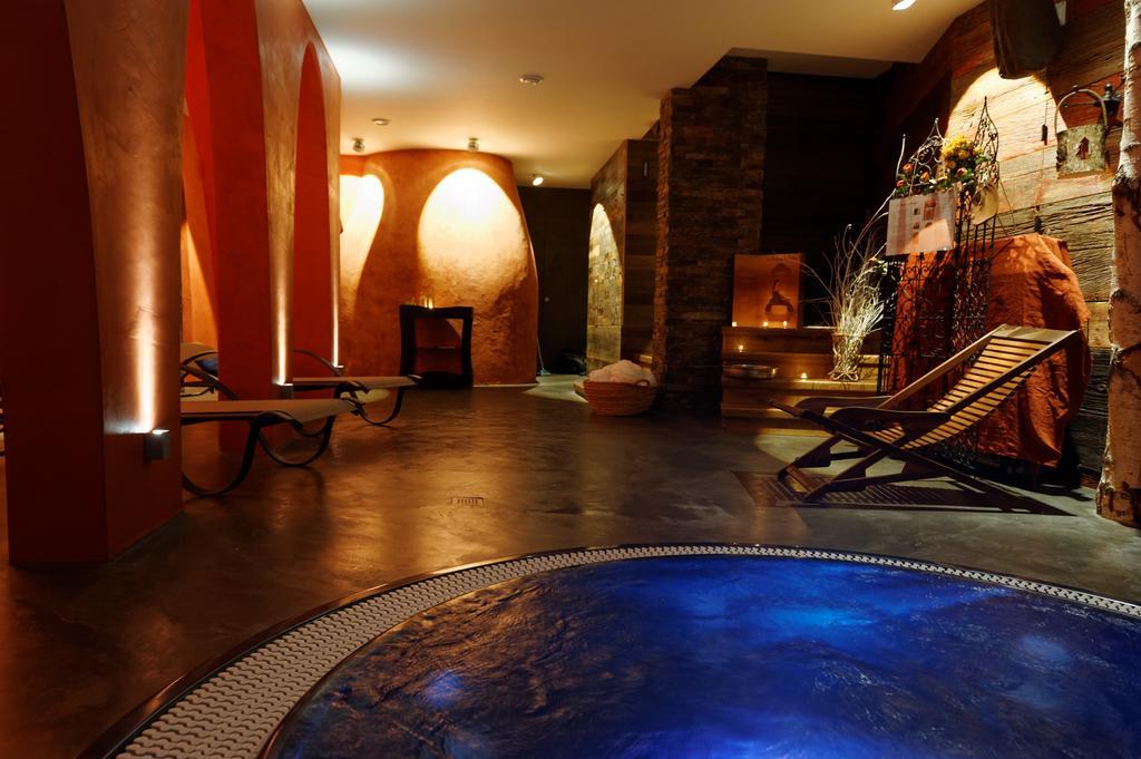 Cote Brune Hotel